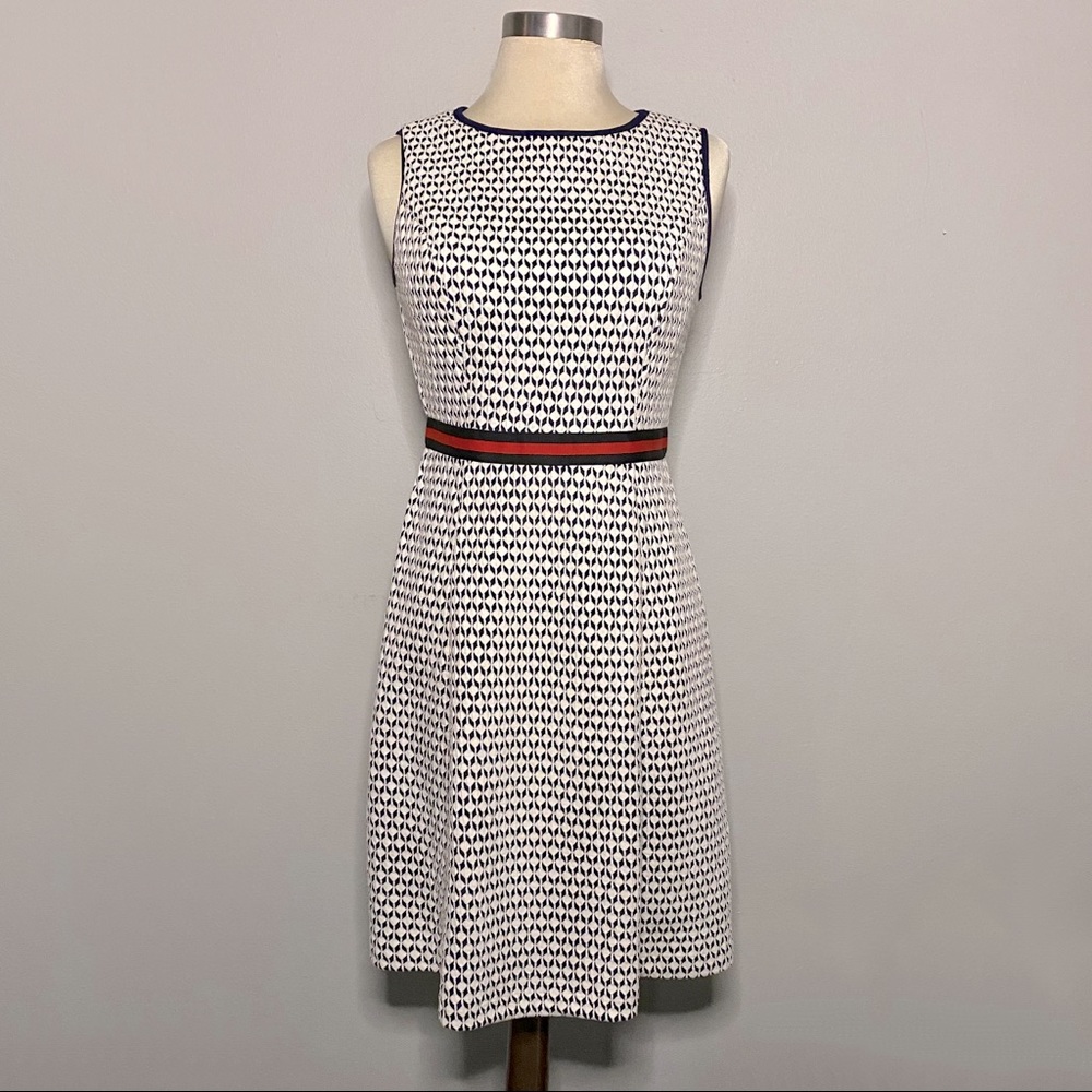 CHETTA B SLEEVELESS PARTY DRESS 2